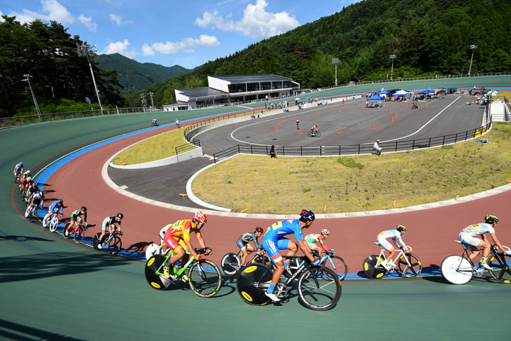 標高1000mに位置する松本市美鈴湖自転車競技場