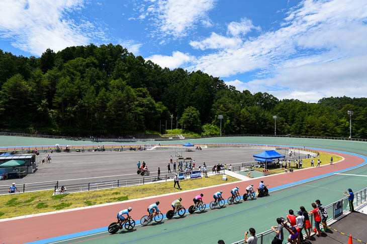 2日目　朝から良く晴れた松本市美鈴湖自転車競技場