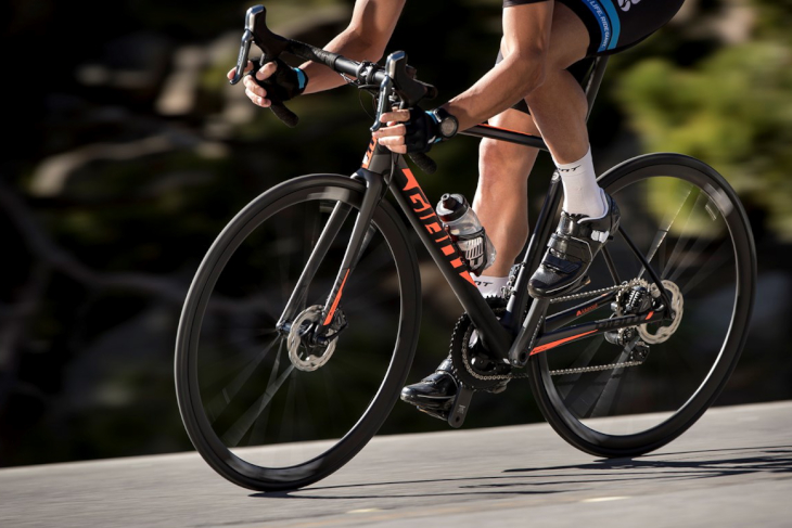 ディスクブレーキ化と共に「TOTAL RACE BIKE」たるオールラウンド性に磨きをかけた