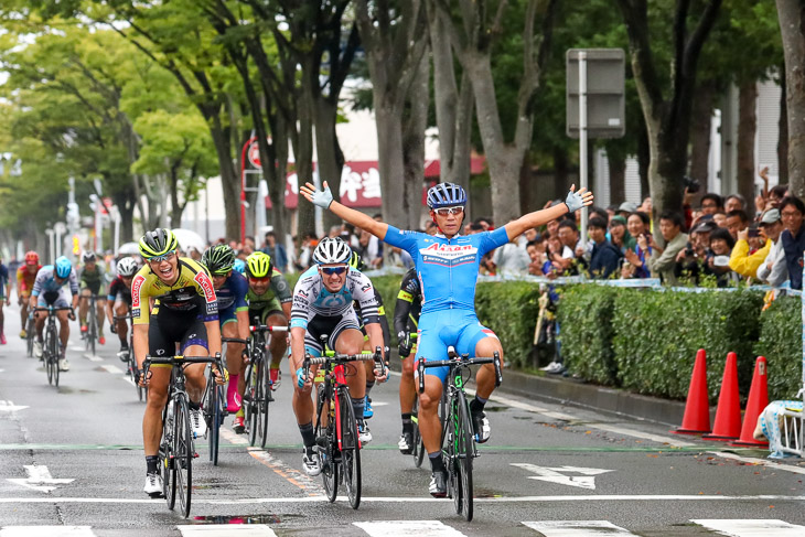 仙台クリテリウムJプロツアーエキシビションで2位の下島将輝