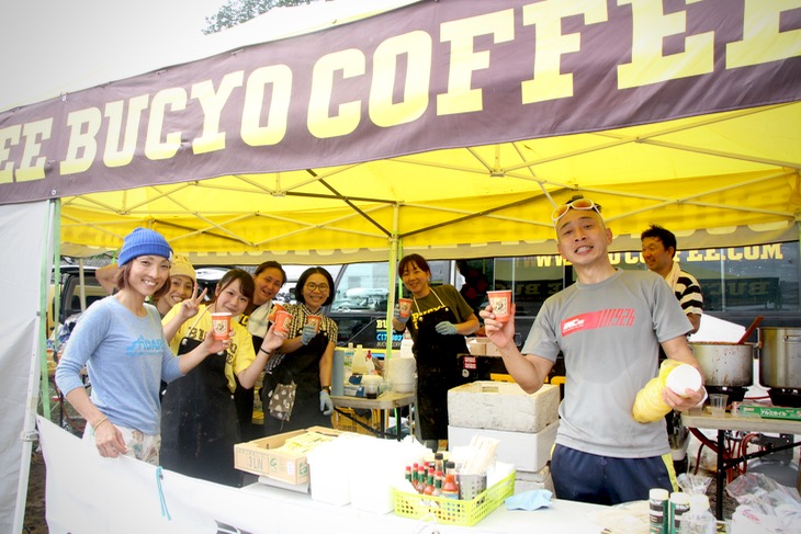 東海に欠かせないBUCYO COFFEE。フル回転でサービス！