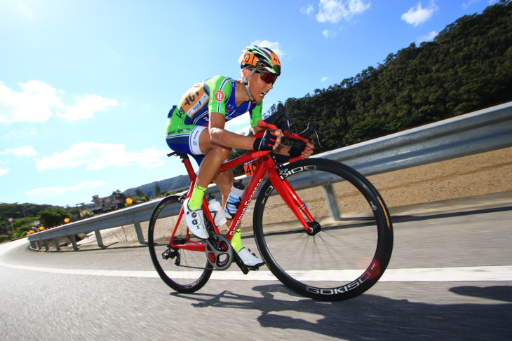 ツール・ド・おきなわ市民210km　高岡亮寛（イナーメ信濃山形）が40kmの独走を決め史上初の4勝目