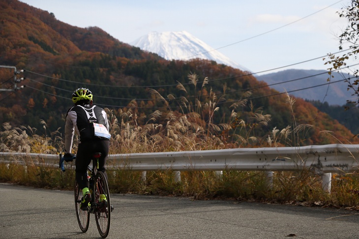 途中には富士山が見えるスポットも