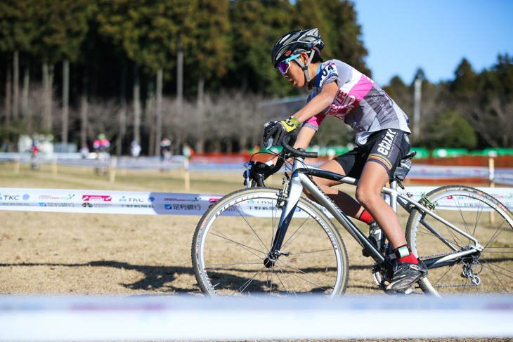 キッズA　独走する綾野尋（cycleclub 3UP）