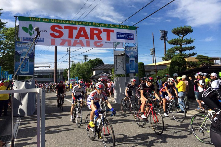 松本市野球場をスタートし美ヶ原高原に登る21.6kmの旅路だ