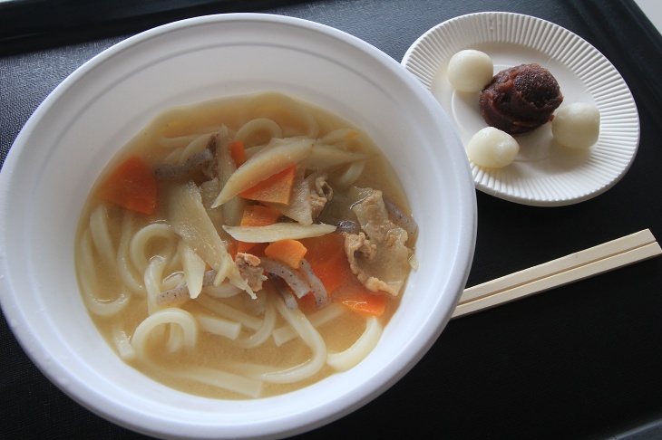 うどんと白玉あんこで後半に備えよう