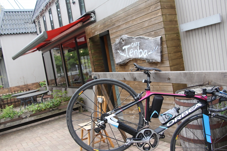 バイクスタンドのあるカフェもあった