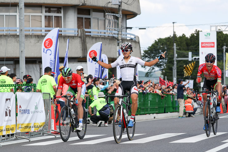 鈴木龍（ブリヂストンアンカーサイクリングチーム）が初開催のレースを制する