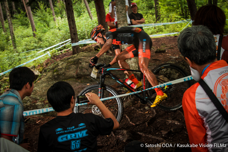 男子エリート上位選手で山本幸平（BH-SR SUNTOUR-KMC）だけがテクニカルセクションを乗車でクリアした