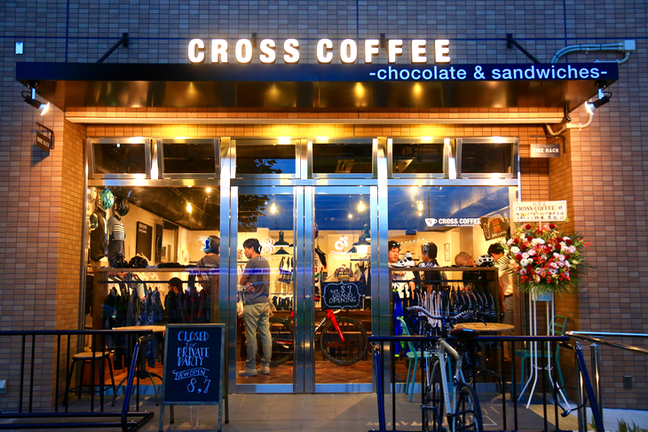 CROSS COFFEE外観