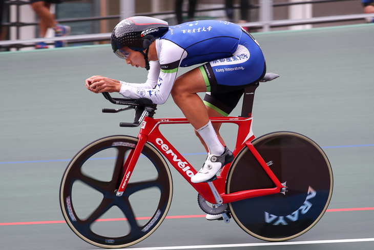 男子4km インディヴィデュアルパーシュート予選　1位　松下綾馬（京都産業大）4分37秒884　決勝戦へ