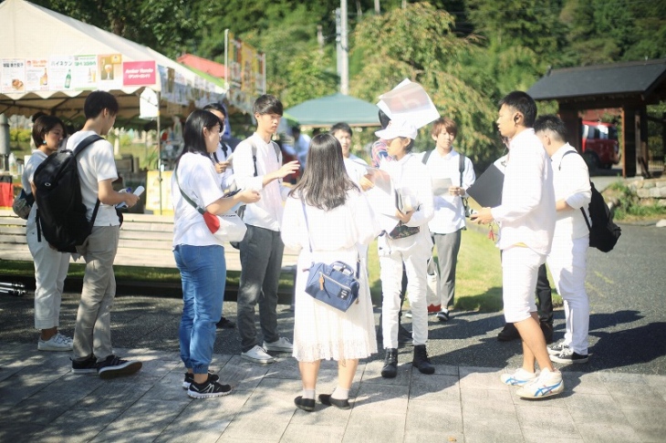 この日のために集まってくれた大学生たち