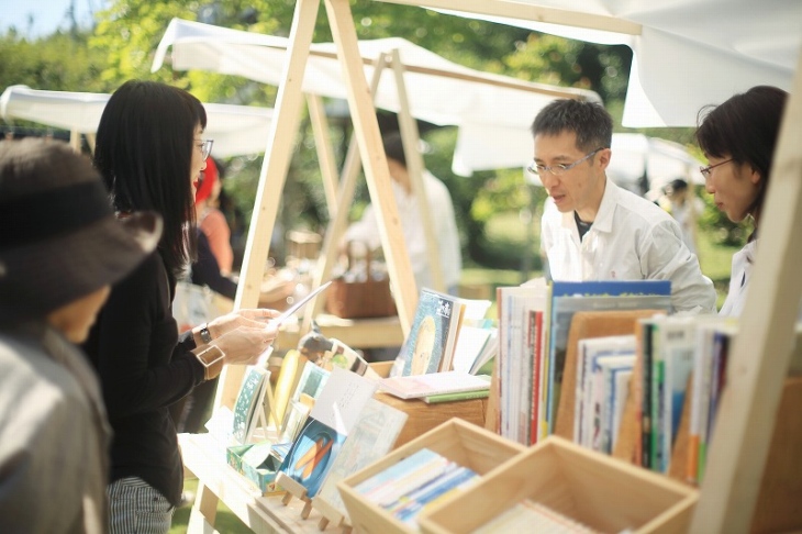 古書店の出展も