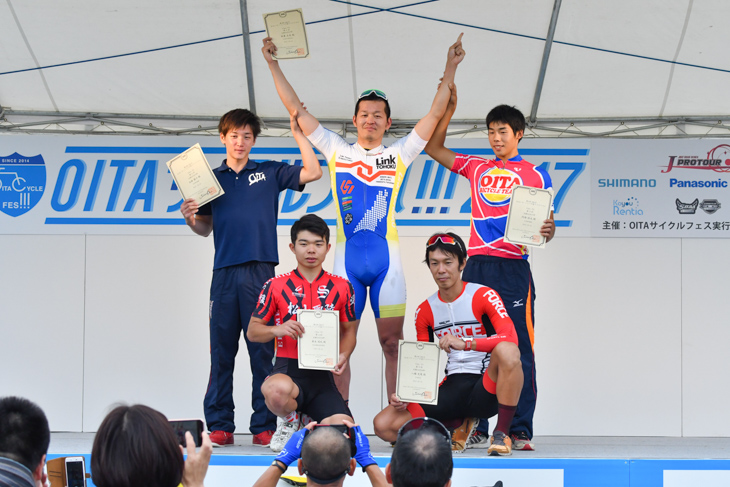 E1クラスタ表彰式　渡邉正光（LinkTOHOKU）が優勝