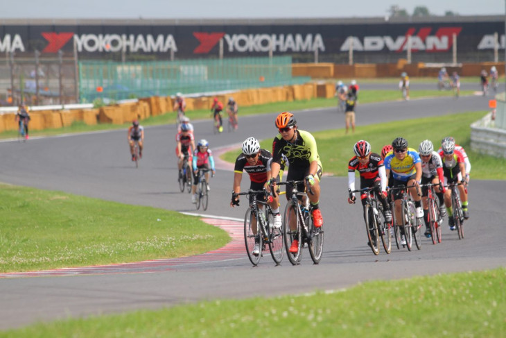 道幅の広い筑波サーキットで初心者から上級者まで楽しめるサーキットイベントだ