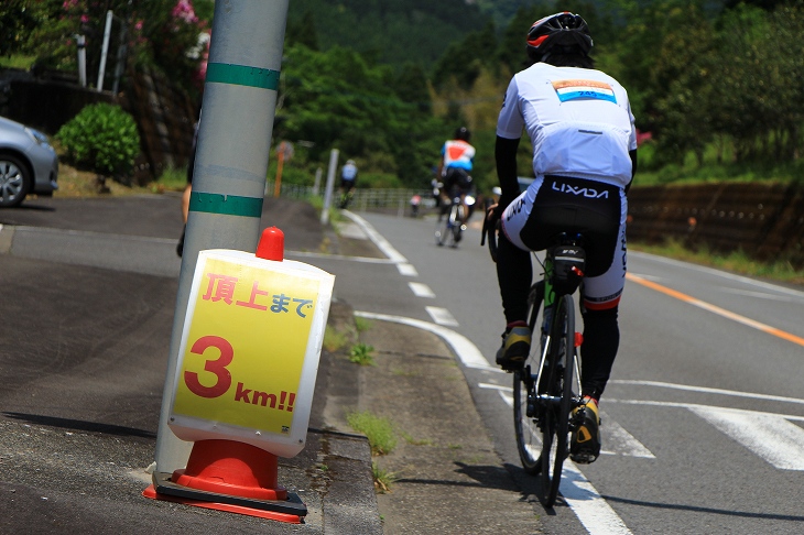 あと3km！いつの間にか斜度がきつくなってるんですよ