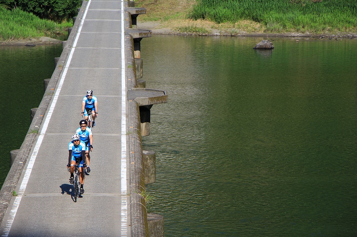 仁淀川にある沈下橋では最下流に位置する「名越屋沈下橋」