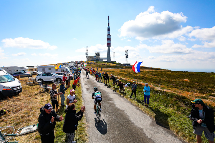 1級山岳ピック・ド・ノールを単独で登頂したラファル・マイカ（ポーランド、ボーラ・ハンスグローエ）