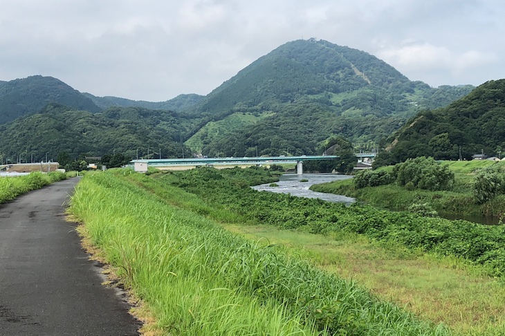 美しい狩野川の景色。これを見つめながら走るのも素敵なのだ