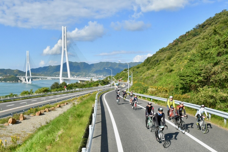 高速道路を走る　サイクリングしまなみ2018