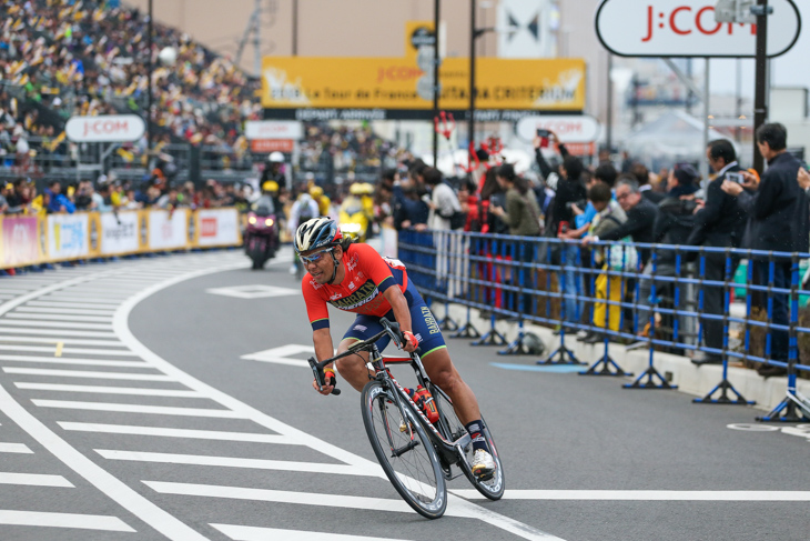 独走で最終周回に入る新城幸也（ツール・ド・フランス ジャパンチーム）