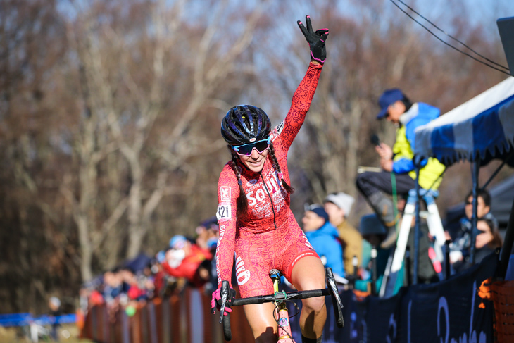 エリート女子　勝利したサミエル・ルーネルズ（アメリカ、スクゥイッド・スクァッド）