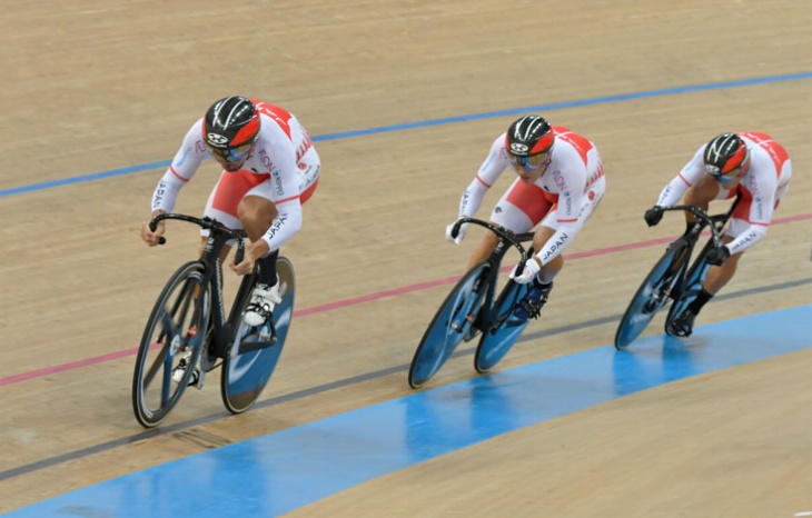 男子チームスプリント 決勝ではオーストラリアと対戦した日本