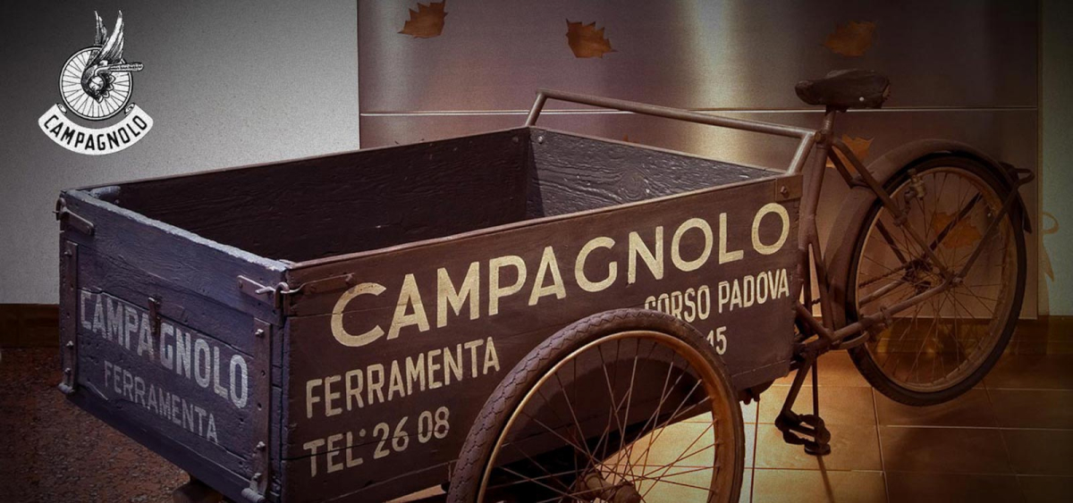 1933年に設立したカンパニョーロ。本社にはかつて使われていたものが残されている。このカーゴバイクもその一つだ