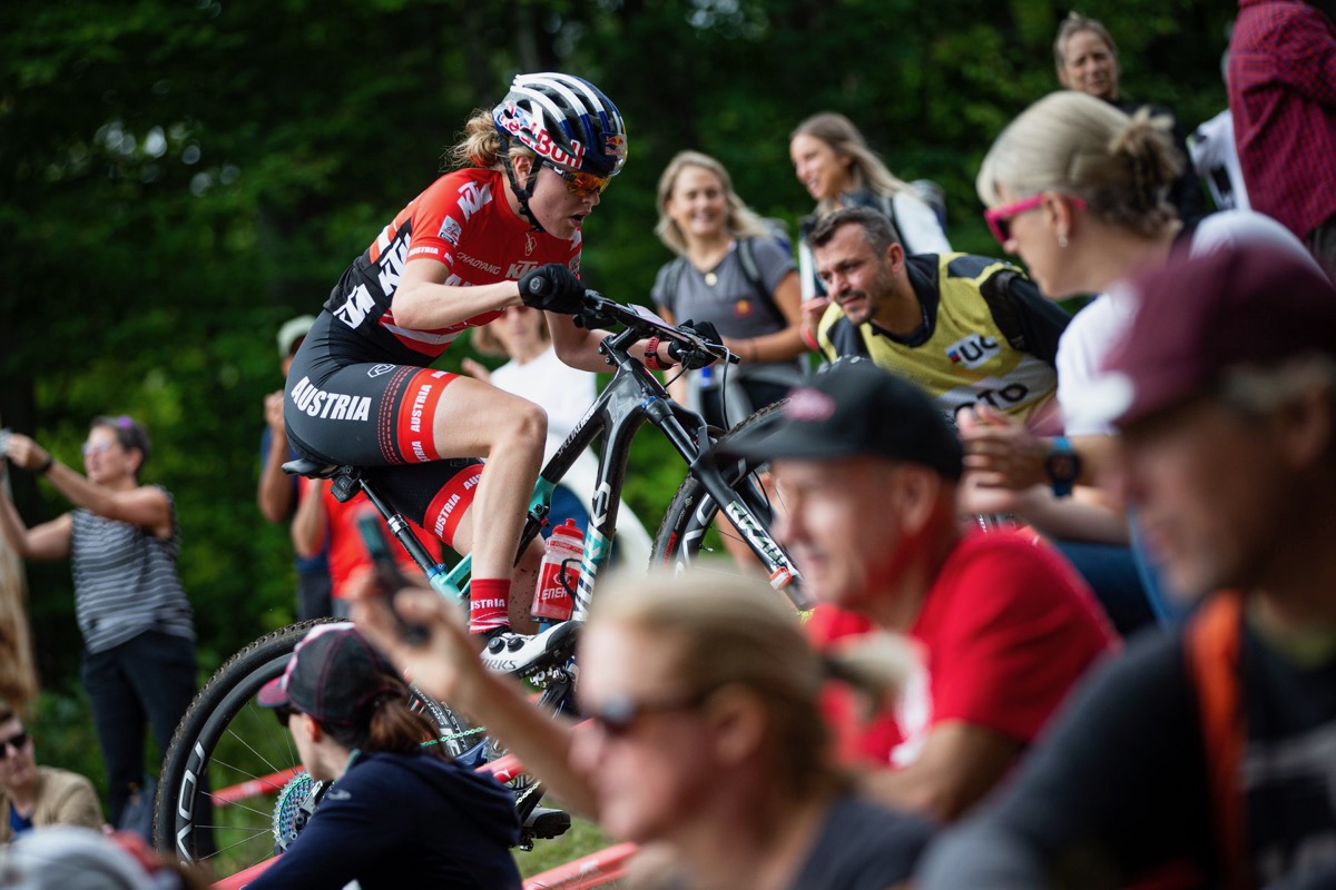 XCO女子U23　2位に入ったラウラ・スティッガー（オーストリア）