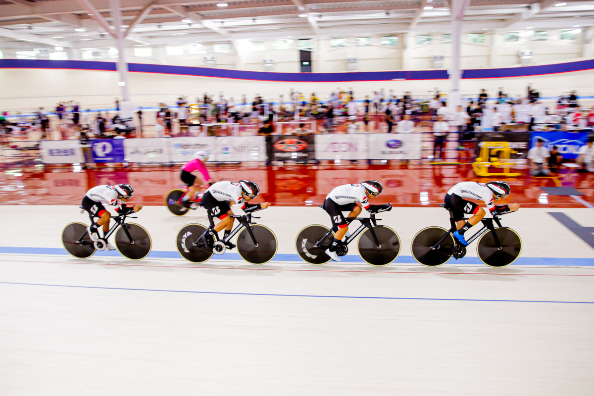 大会最終日　男子エリート　4kmチームパーシュート優勝　チームブリヂストンサイクリング（近谷・窪木・今村・橋本）