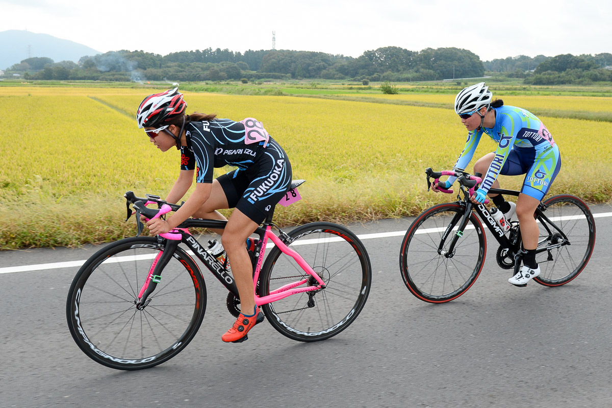 女子2周目　池上あかり（福岡県）と菅原朱音（鳥取県）が先行