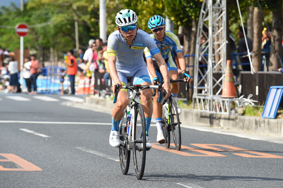 市民100kmオープン優勝　白石慎悟（シマノドリンキング）