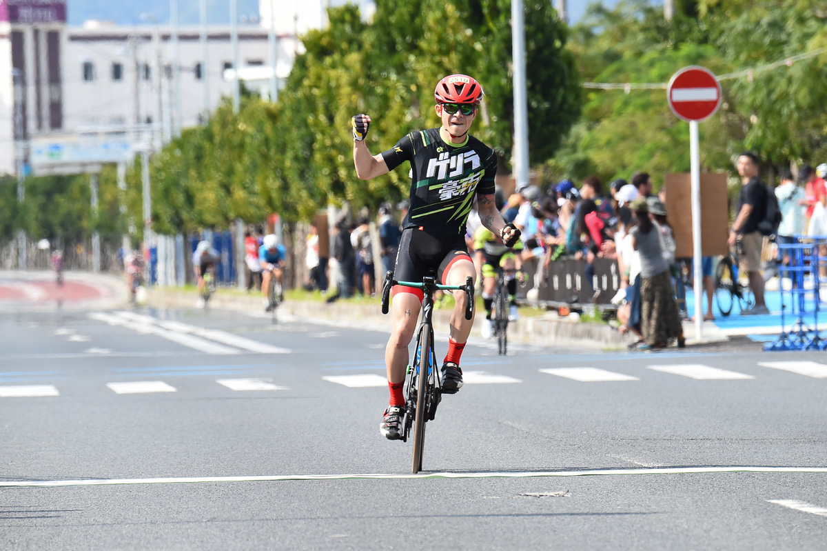 市民100kmマスターズ優勝　酒井洋輔