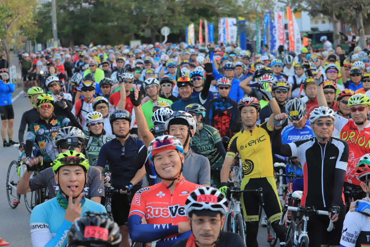 やんばるセンチュリーライド＆本島一周サイクリング2日間の参加者たち