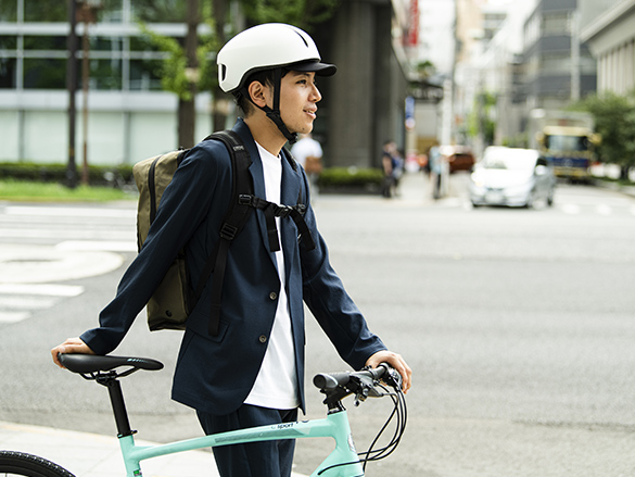 カジュアルな服装と相性の良いURBANモデル