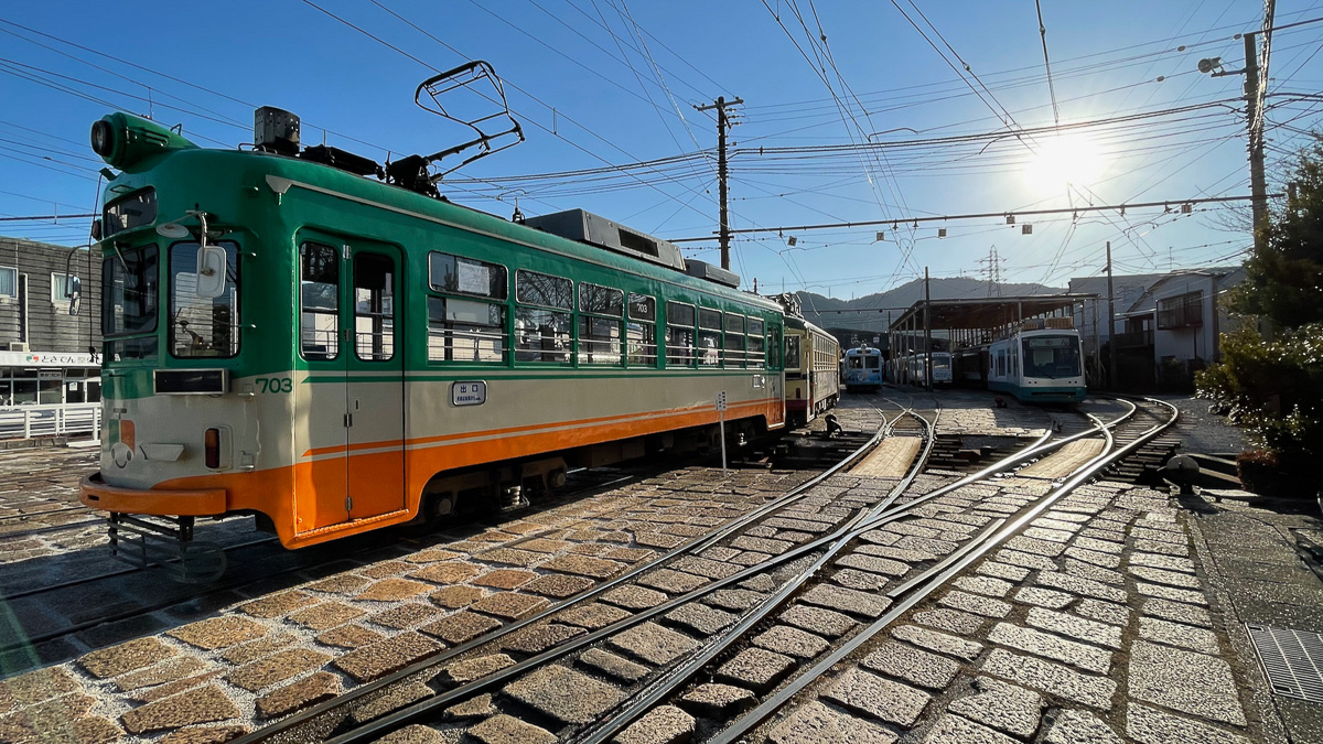 桂浜方面から高知市内に入ってするにある「とさでん」操車場