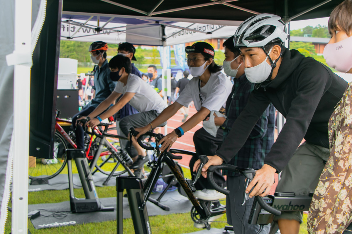 スマートバイクの体験ブースは好評