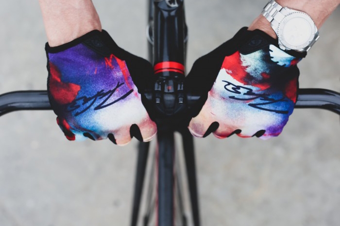 チネリ Futura ‘NOSEEUM’ GIRO DND Gloves X Cinelli