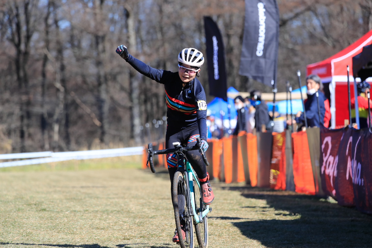 マスターズ女性3人を抑えて先着したのは中学2年生の石川七海 (Champion System Japan Test Team）