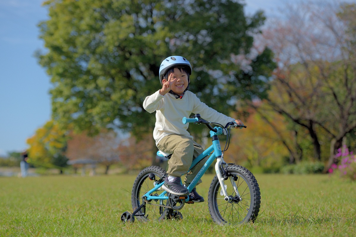 子どもが笑顔になれるよう細部までこだわりが詰め込まれたキッズバイクだ