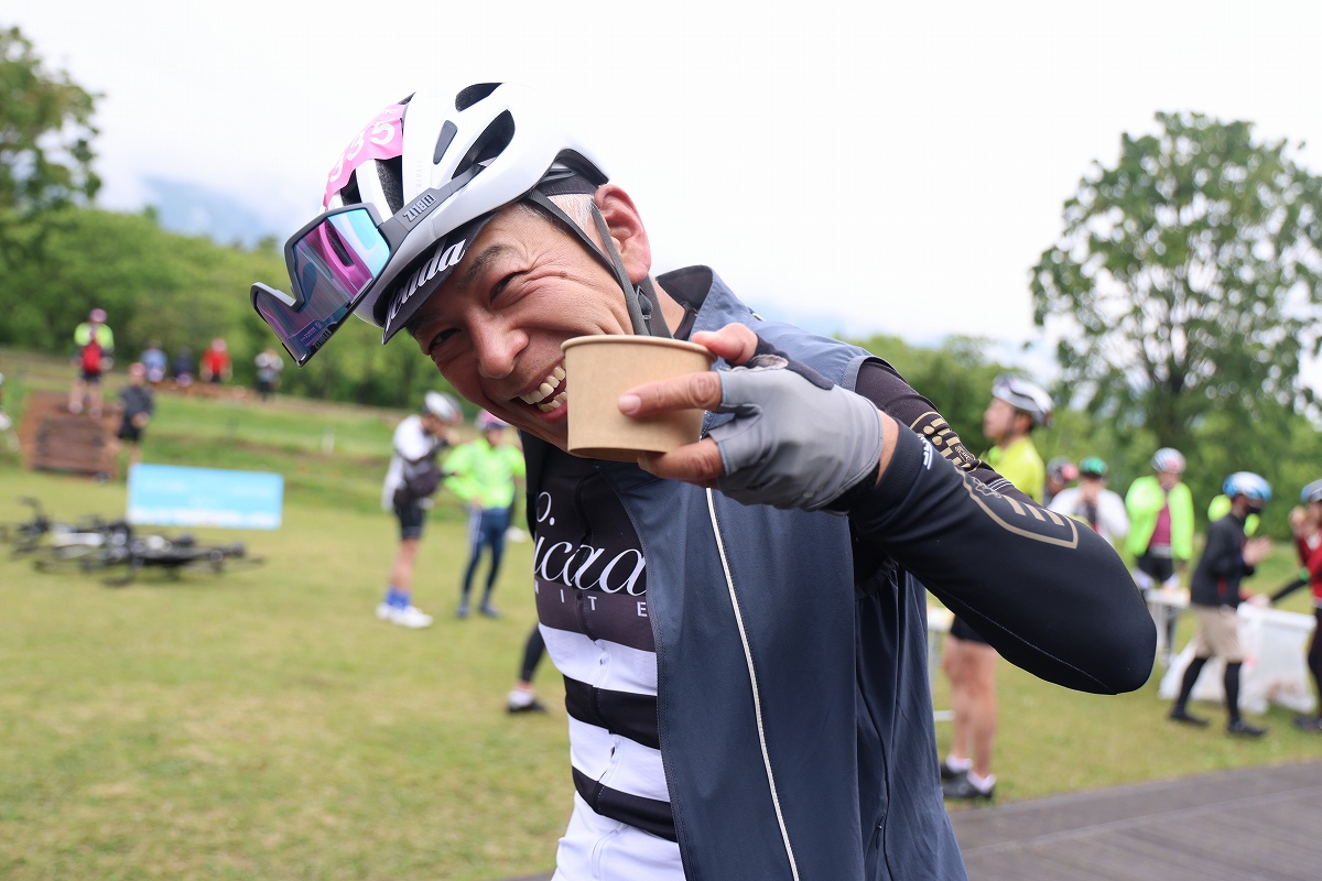 ミズタニ自転車の佐々木さんも楽しそうだ