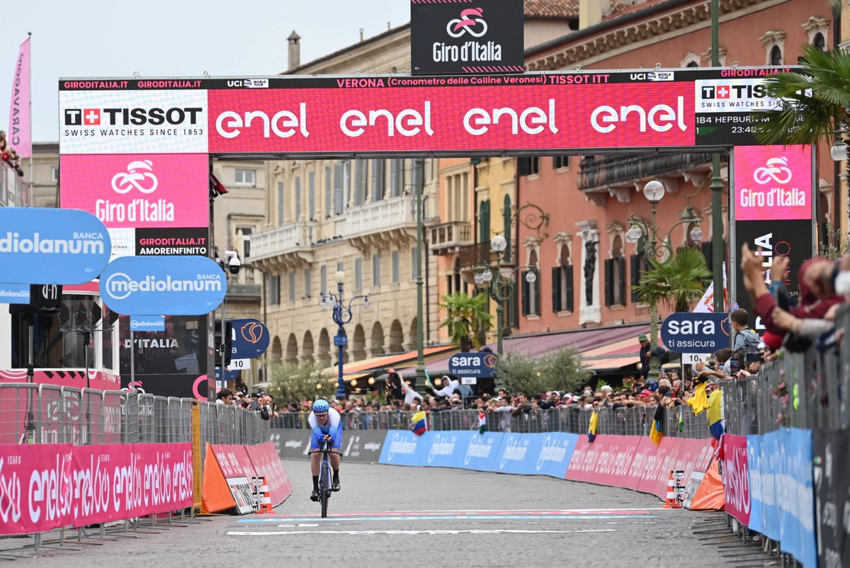 ヴェローナを走る17.4kmの個人タイムトライアル。序盤はマイケル・ヘップバーン（オーストラリア、バイクエクスチェンジ・ジェイコ）が好タイムを刻んだ