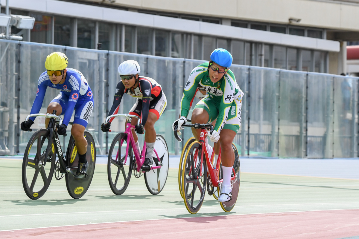 男子ケイリン1/2決勝　岩井芯（岐阜第一高校）が1着