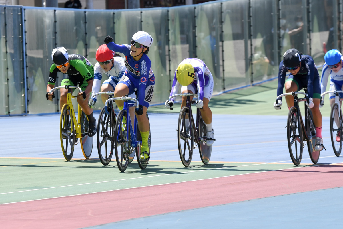 女子ケイリン　中島瞳（川越工業高校）が優勝