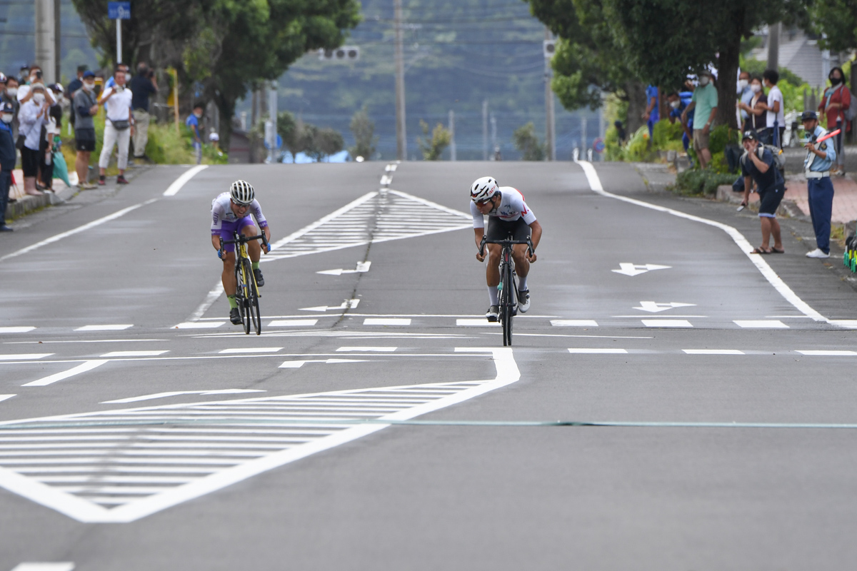 男子　2人のスプリント勝負へ