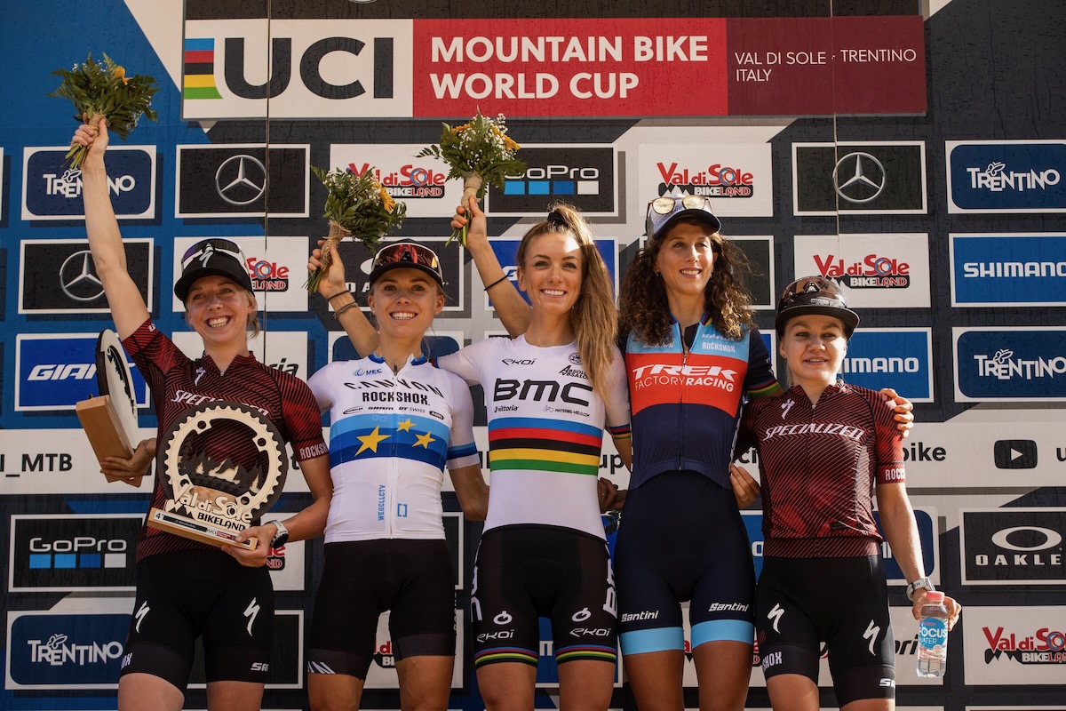 メルセデスベンツUCI MTBワールドカップ第9戦女子エリート表彰台