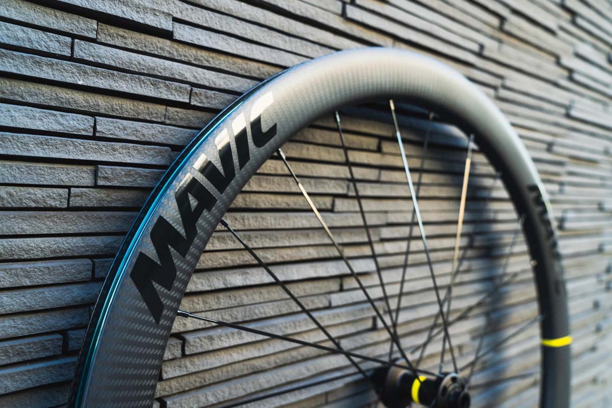 マヴィック COSMIC SL 45 DISC BLACK CUSTOM LINES