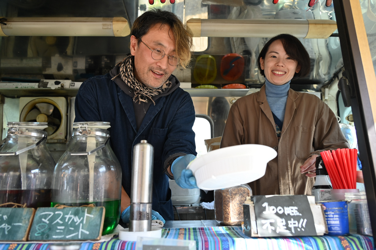 「前日まで宇都宮にいて移動してきました！」とタベルナ・エスキーナの竹口誠さん