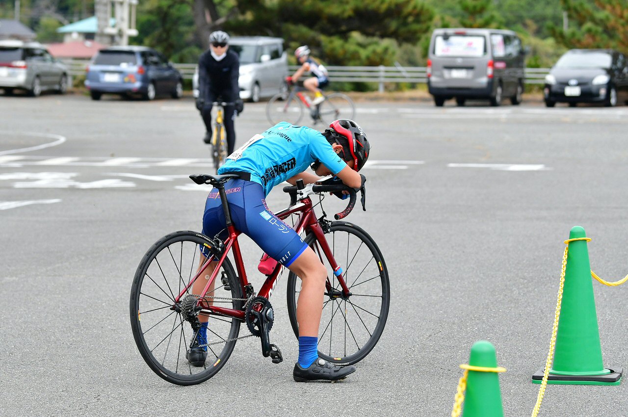 工藤は力を出し切ったものの一歩及ばず、目の前でリーダーから陥落